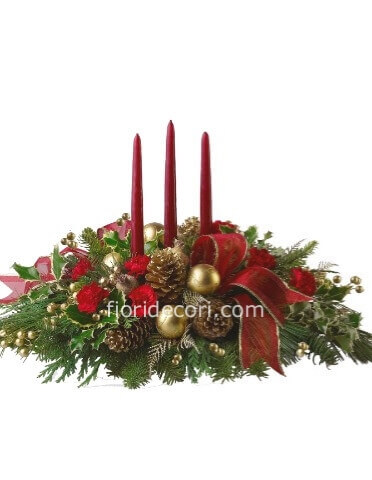 centrotavola con tre candele natalizio